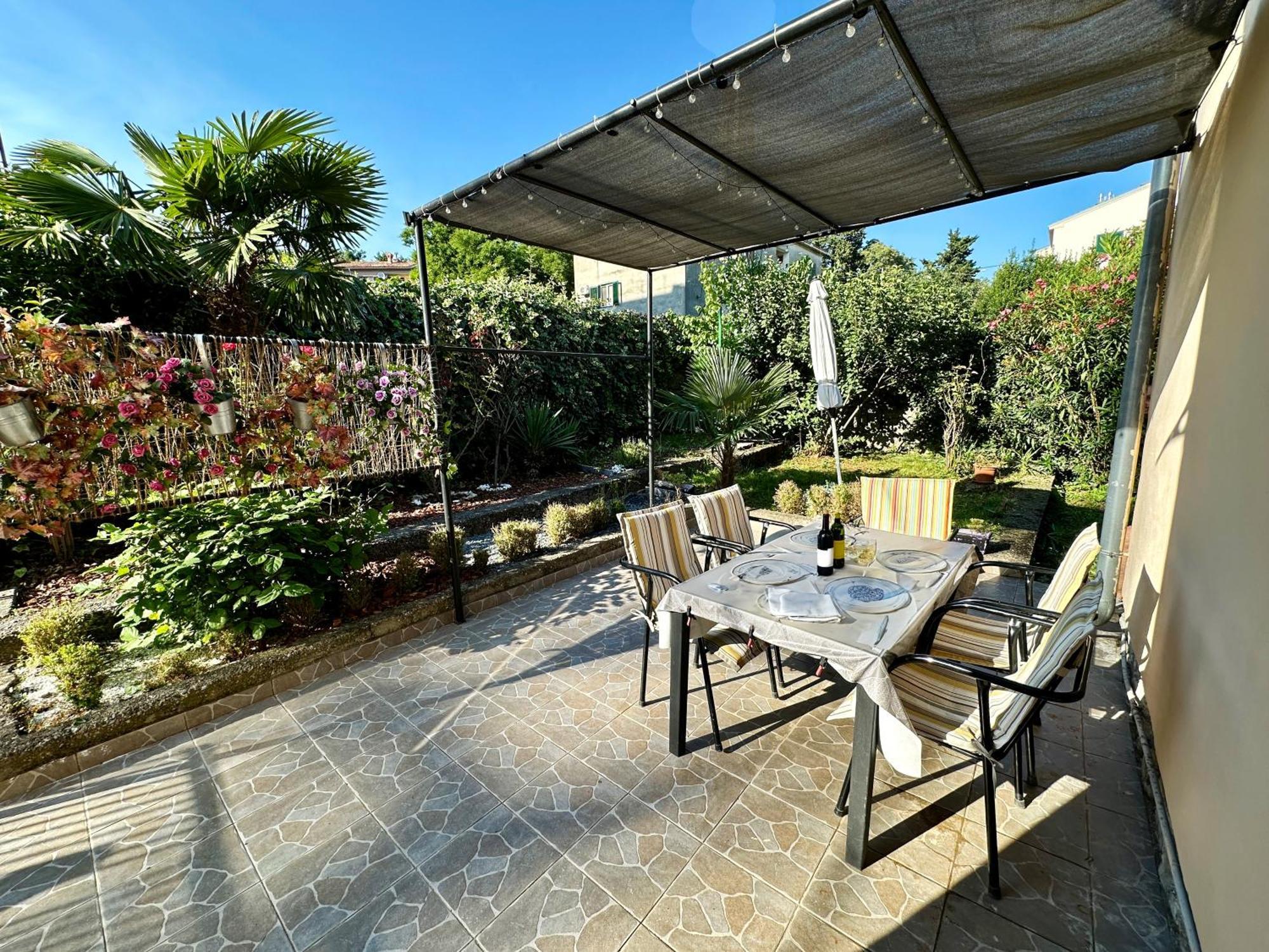 Cute Apartment In Rijeka Near Beach With Parking Eksteriør billede